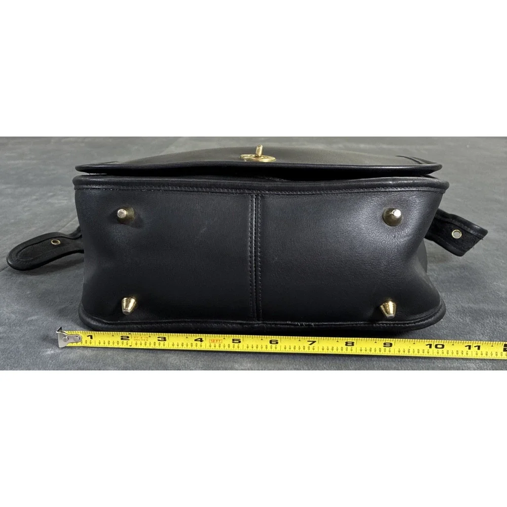 Vintage Coach 9525 Stewardess Bag Black Leather 90s Turnlock Purse USA Charity